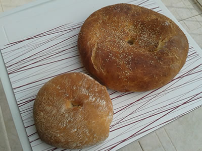 こんな円盤型のパンの名前もフティーラ