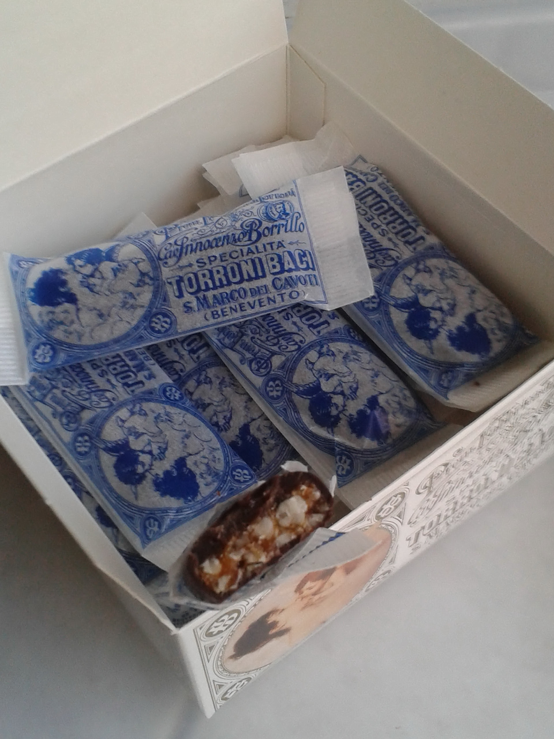 ああトローニ・バチが食べたい